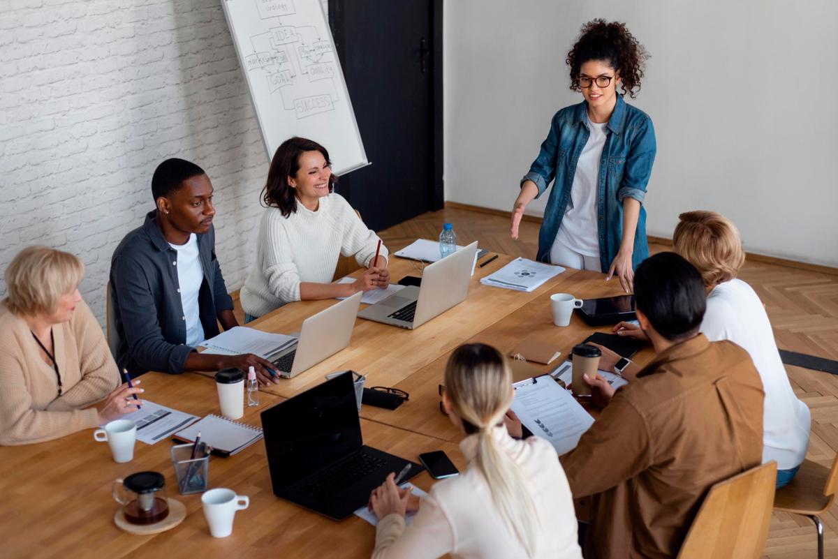 people-business-meeting-high-angle